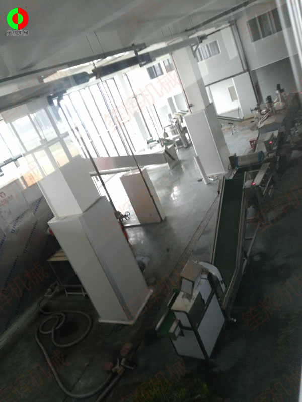 韭菜殺青加工生產線近日組裝測試成功投入生產