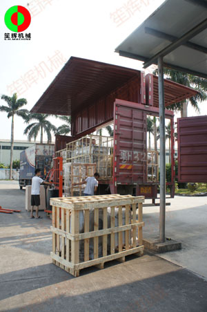 一批蔬果加工處理設備順利裝車出貨,目的地山東