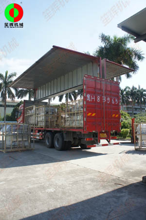 客戶四套渦流洗菜機(jī)組順利完工裝車出貨！